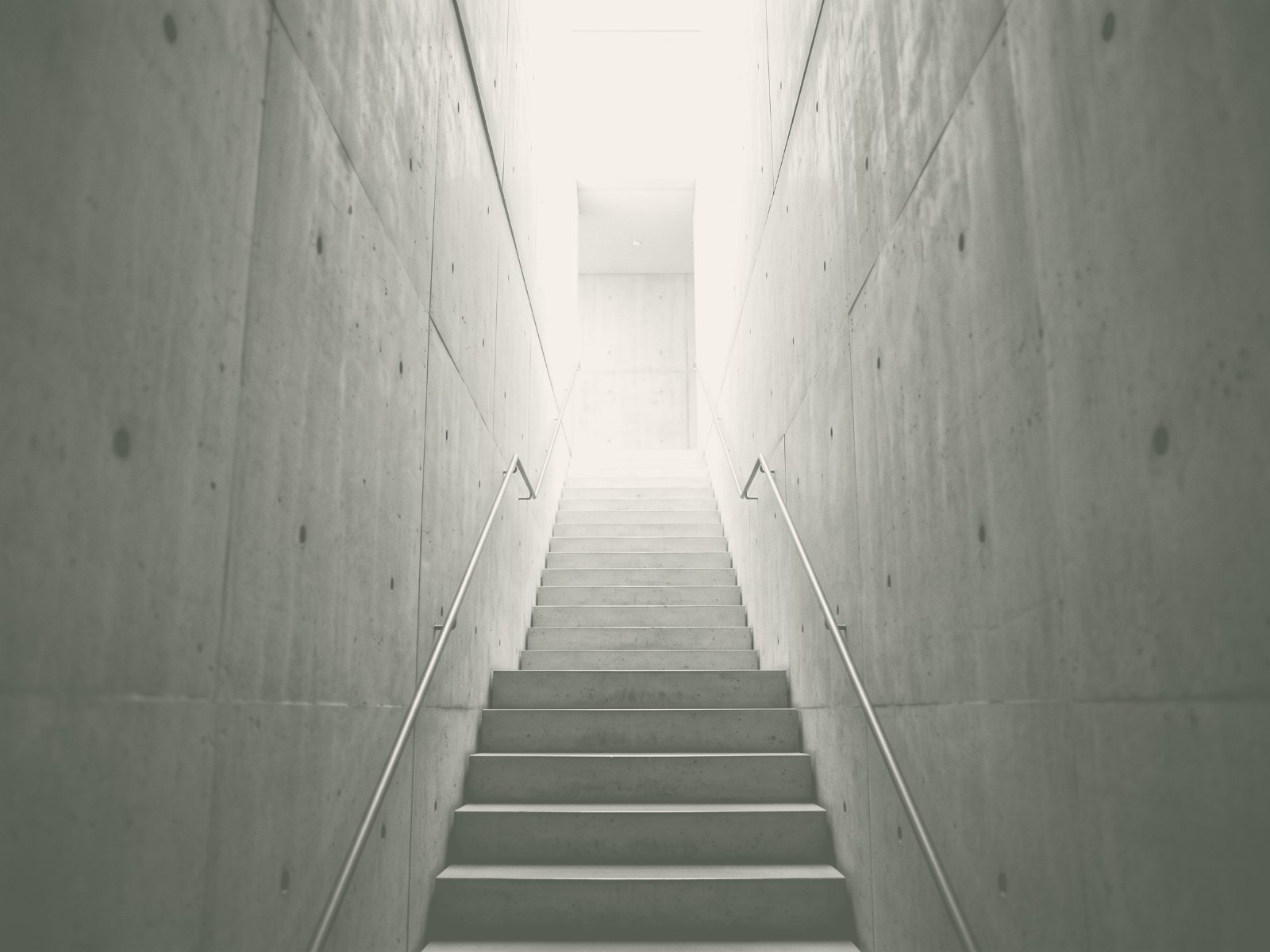Stairwell, full length