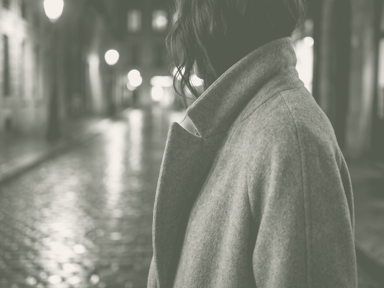 The Overcoat — Collar, night street